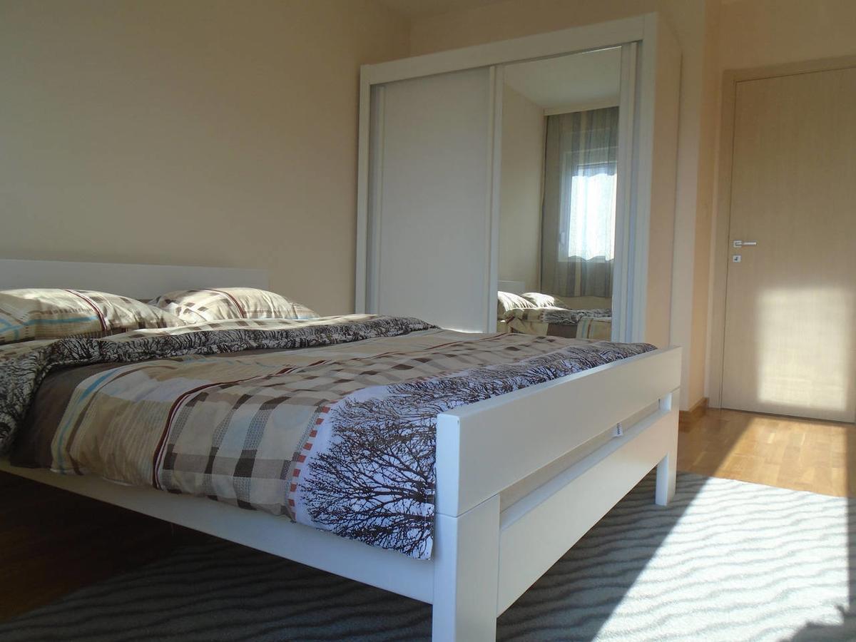 Fantastic Brand New Apartment ポドゴリツァ エクステリア 写真